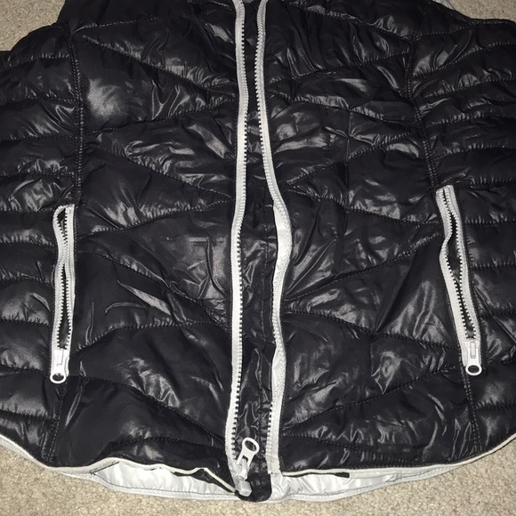 Authentic American Heritage Black Vest - Picture 2 of 4